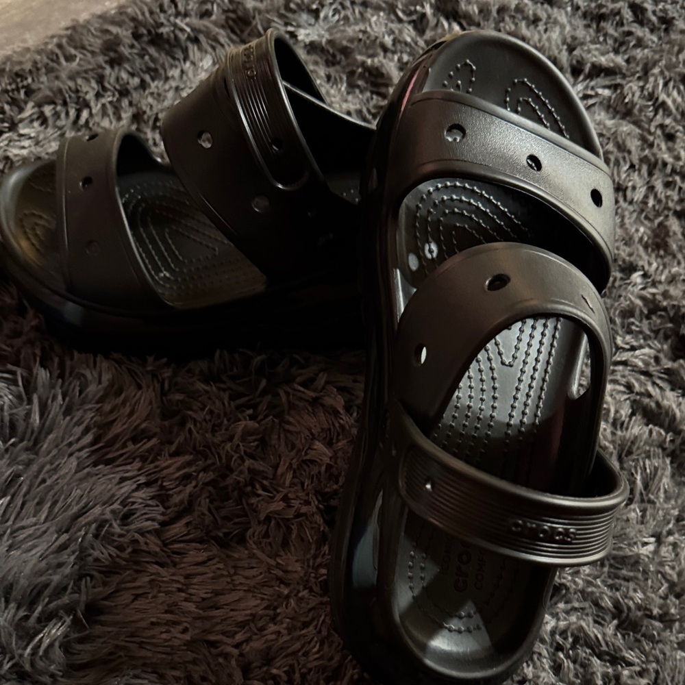 CROCS Black Women's Wedges - Picture 5 of 5